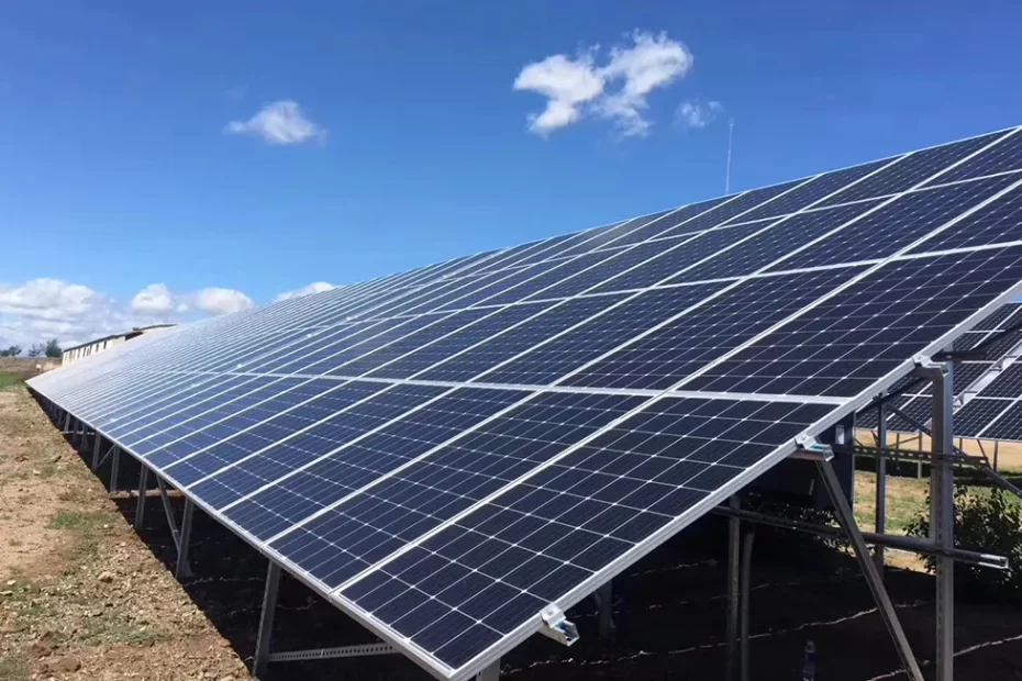 The Ultimate Guide to On-Grid Inverters: How They Work and Why You Need One